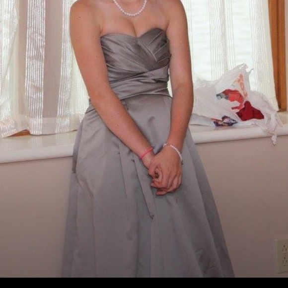 Prom/wedding dress - Picture 1 of 7